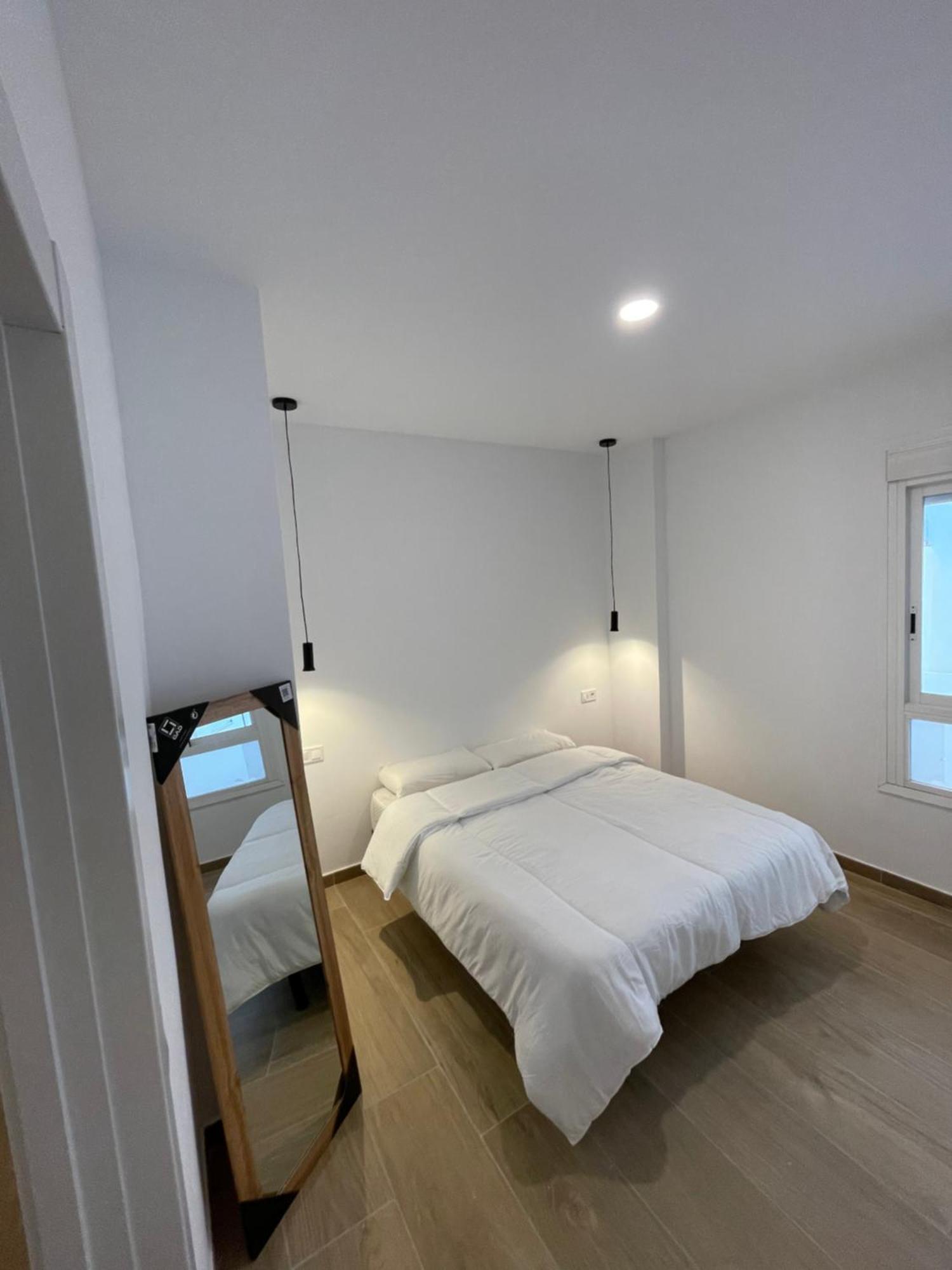 Infinity Apartment Alicante Bagian luar foto