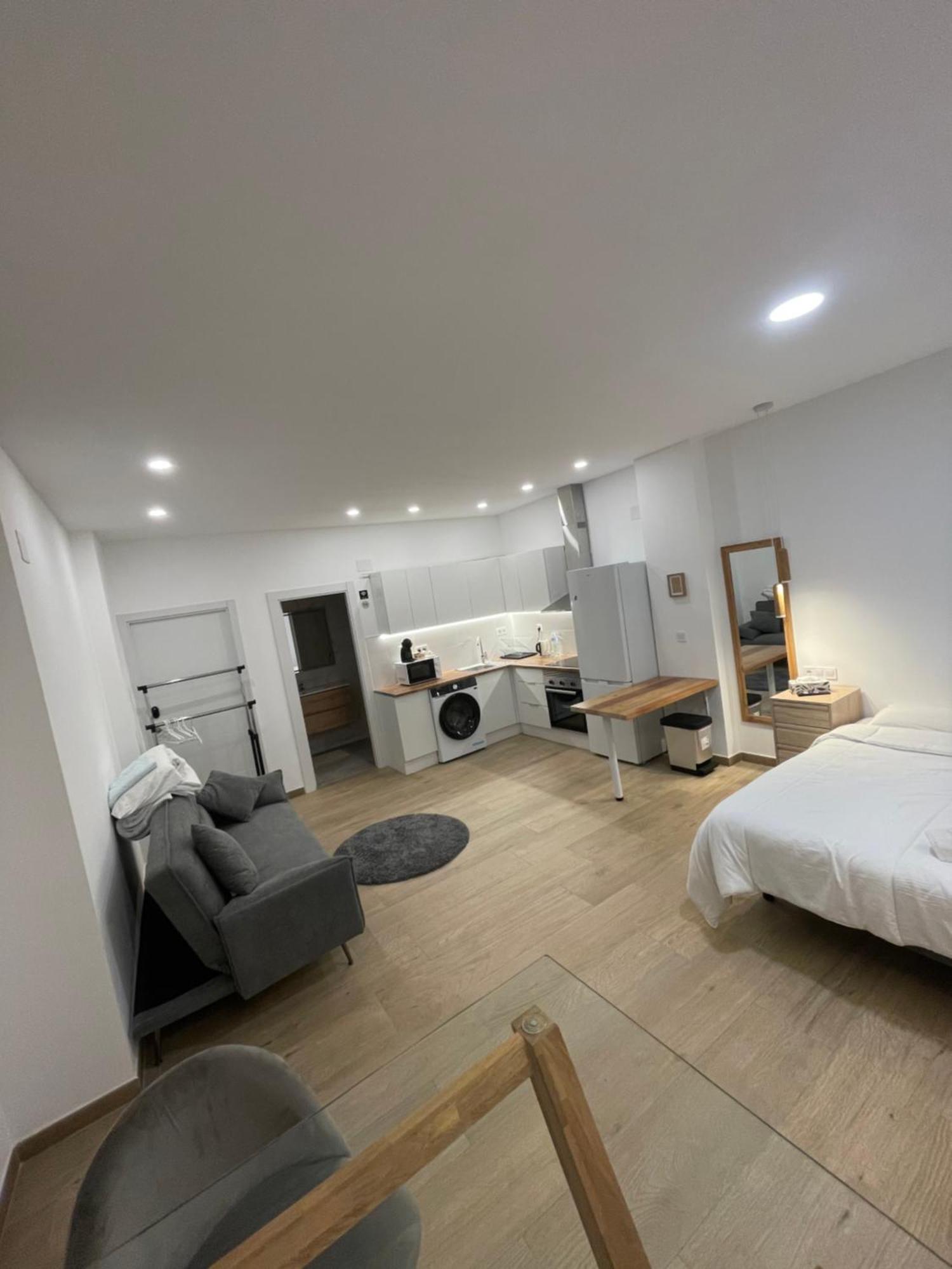 Infinity Apartment Alicante Bagian luar foto